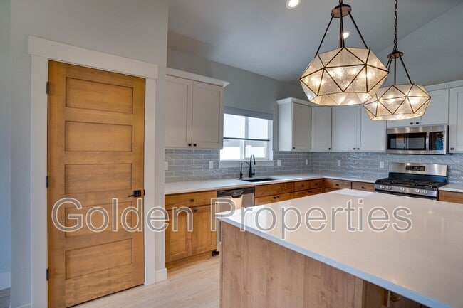 Building Photo - 1270 Tamarindo Ln