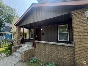 Building Photo - 1020 Sigsbee St SE