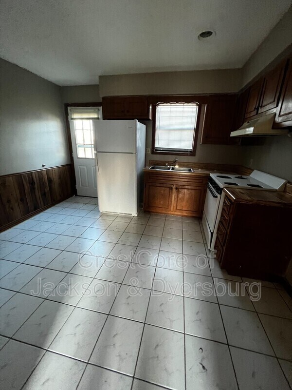 Foto del edificio - 100 Eastlawn Dr