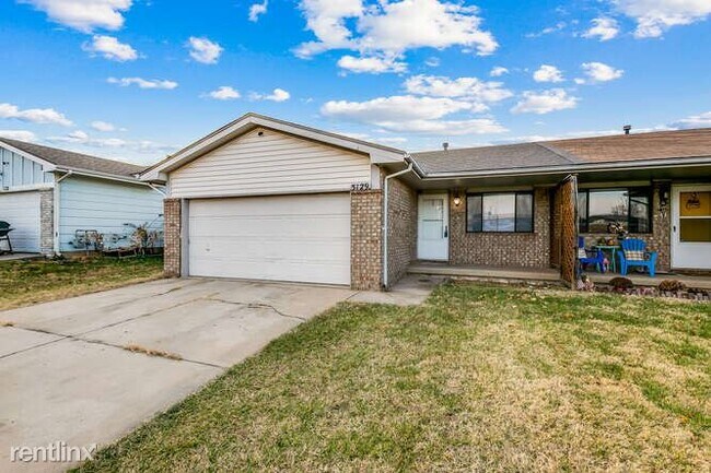 Foto del edificio - 3 br, 2 bath House - 9419 E Bluestem St