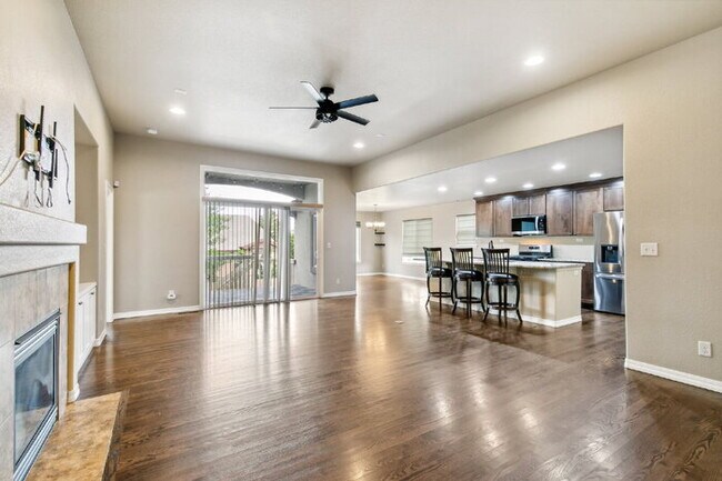 Foto del edificio - Stylish Cordera Ranch with Finished Basement, Gourmet Kitchen, and Ideal D20 Location