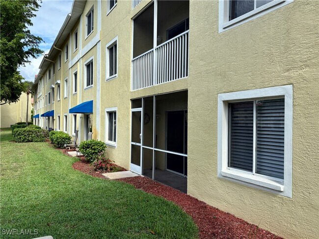 Foto del edificio - 8287 Key Royal Ln