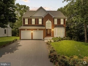 Building Photo - 1518 Summerset Pl