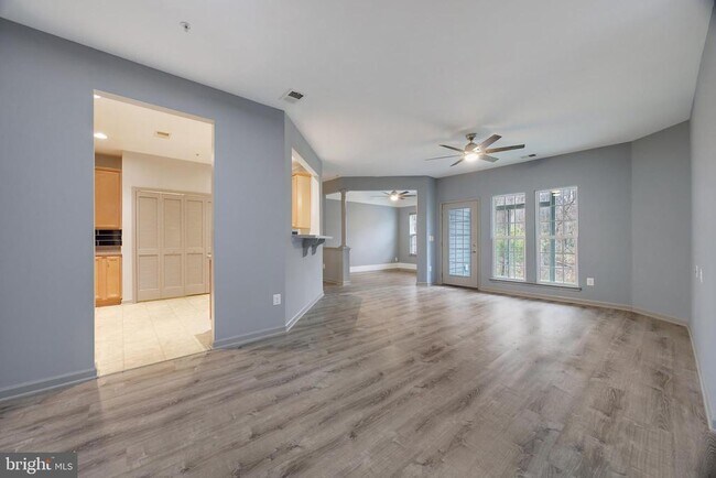 Foto del edificio - 8390 Ice Crystal Dr