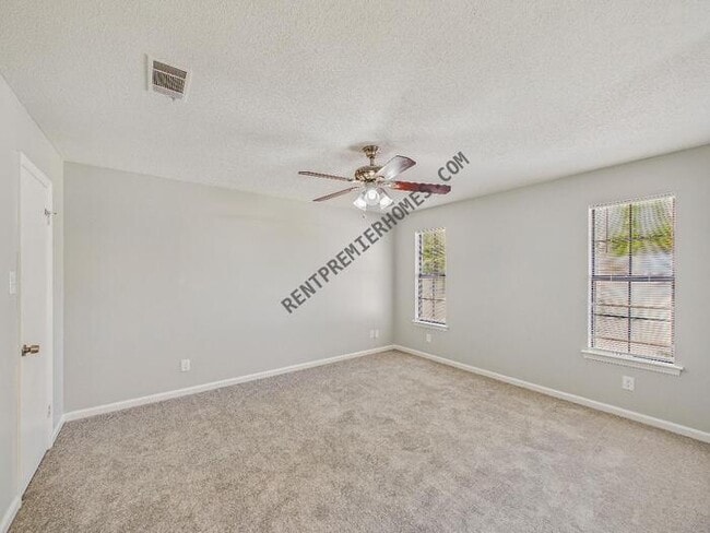 Building Photo - 12420 Timber Bend Dr