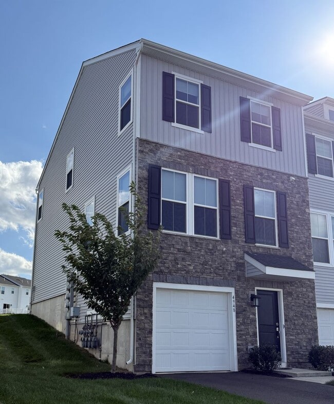 Building Photo - 4948 Brookside Ct