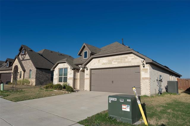 Building Photo - 5928 Pine River Ln