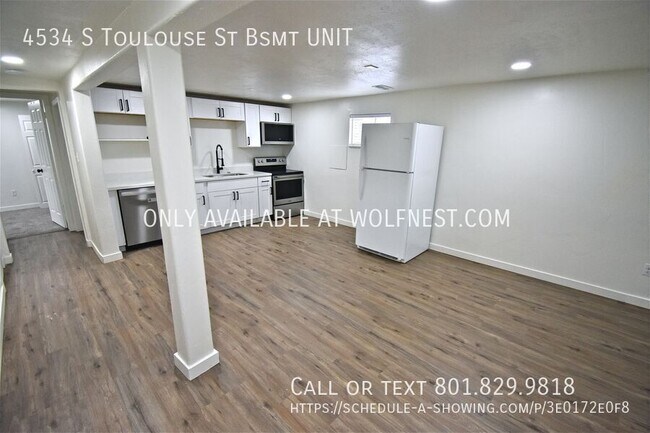 Building Photo - 4534 Toulouse St