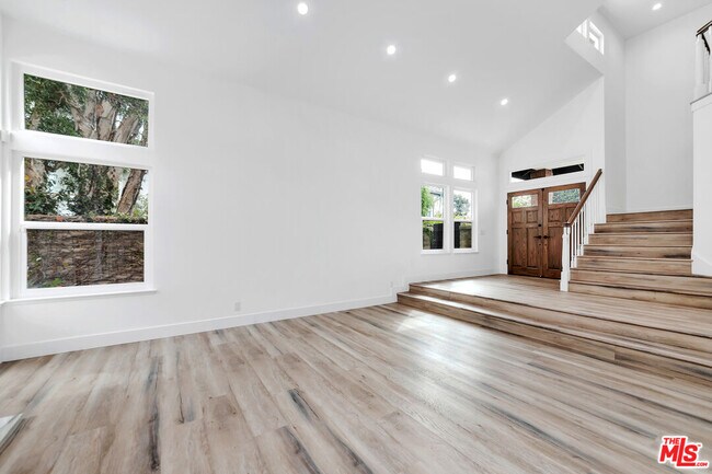 Foto del edificio - 7609 W 85th St