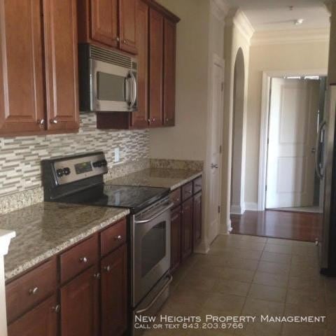 Building Photo - 3 bedroom in Mount Pleasant SC 29464