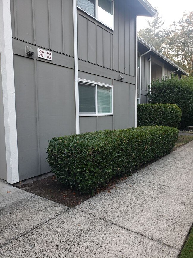 Foto del edificio - 3206 Pine Rd NE