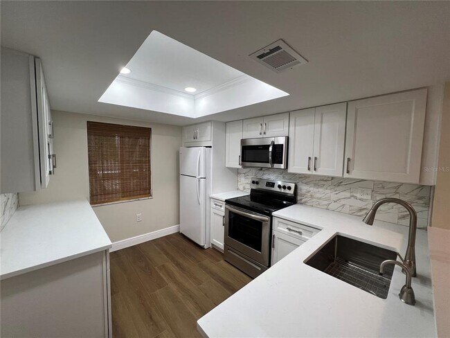 Building Photo - 138 Cypress Ct
