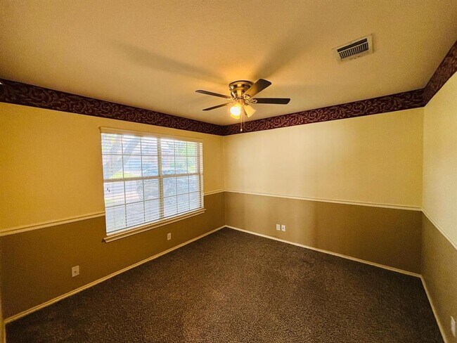 Foto del edificio - 8102 Lerwick Ln