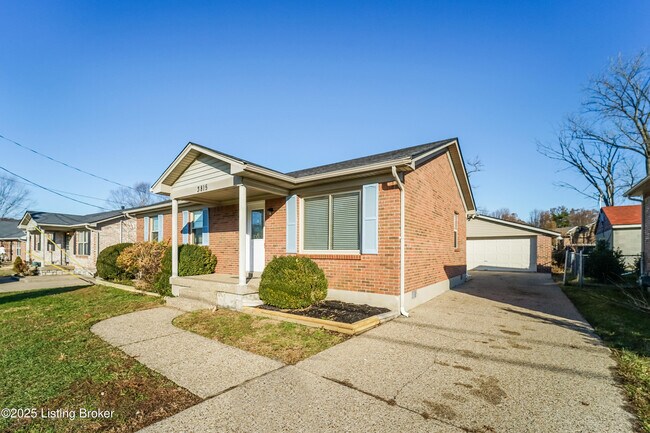 Foto del edificio - 3815 Hillcross Dr