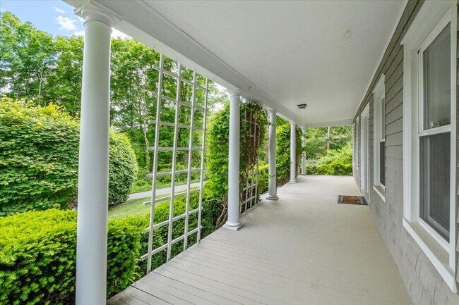 Foto del edificio - 426 Horsepound Rd