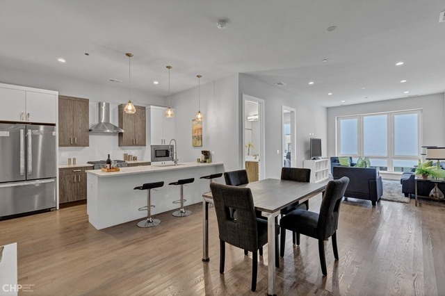 Foto del edificio - 2217 W Madison St