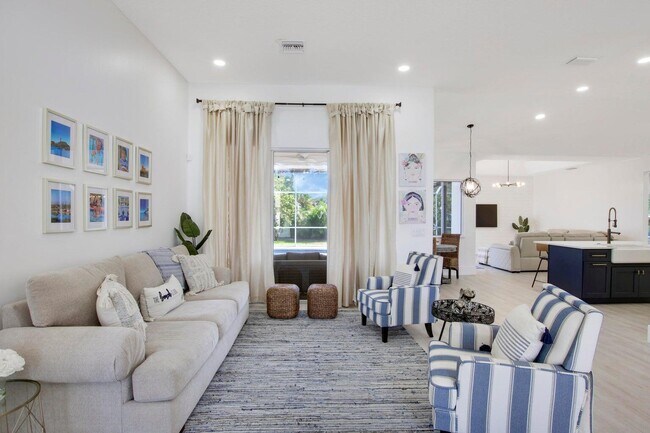 Foto del edificio - 519 N Cypress Dr