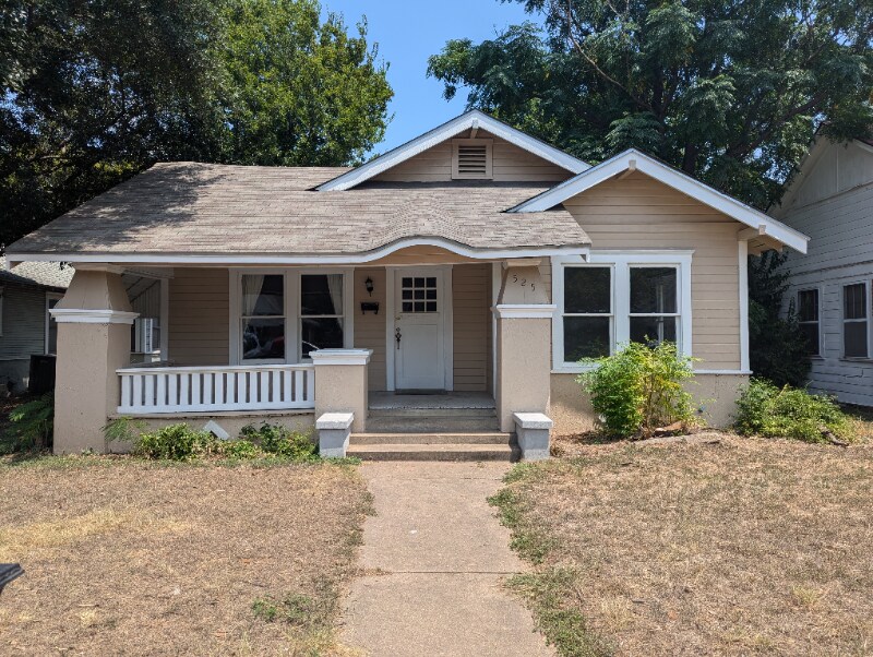 Primary Photo - 525 N 32nd St
