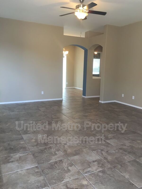 Building Photo - 6065 Haskins Ct