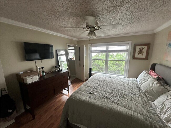 Foto del edificio - 2316 Enfield Rd