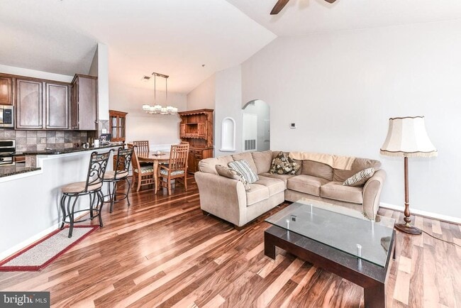 Building Photo - 512 Sunset View Terrace SE