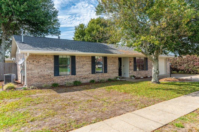Building Photo - 344 Sailfish Dr