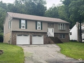 Building Photo - 50 Monhegan Ave