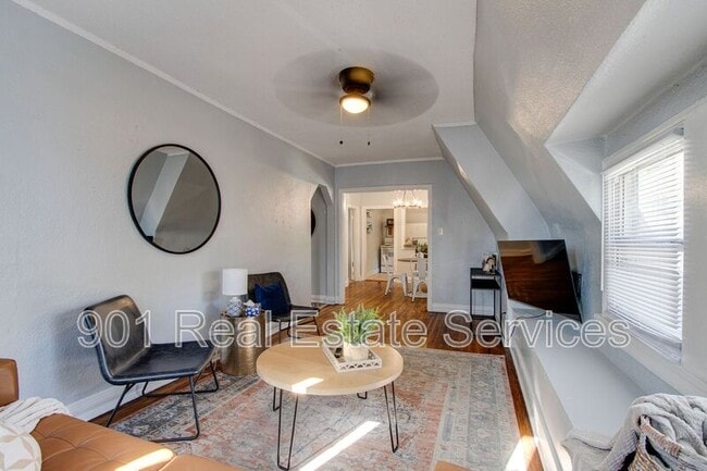 Building Photo - 1954 Manila Ave