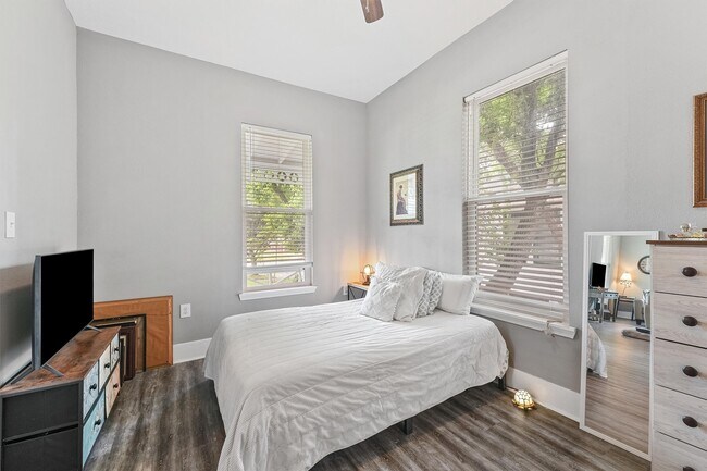 Foto del edificio - 4912 Avenue R