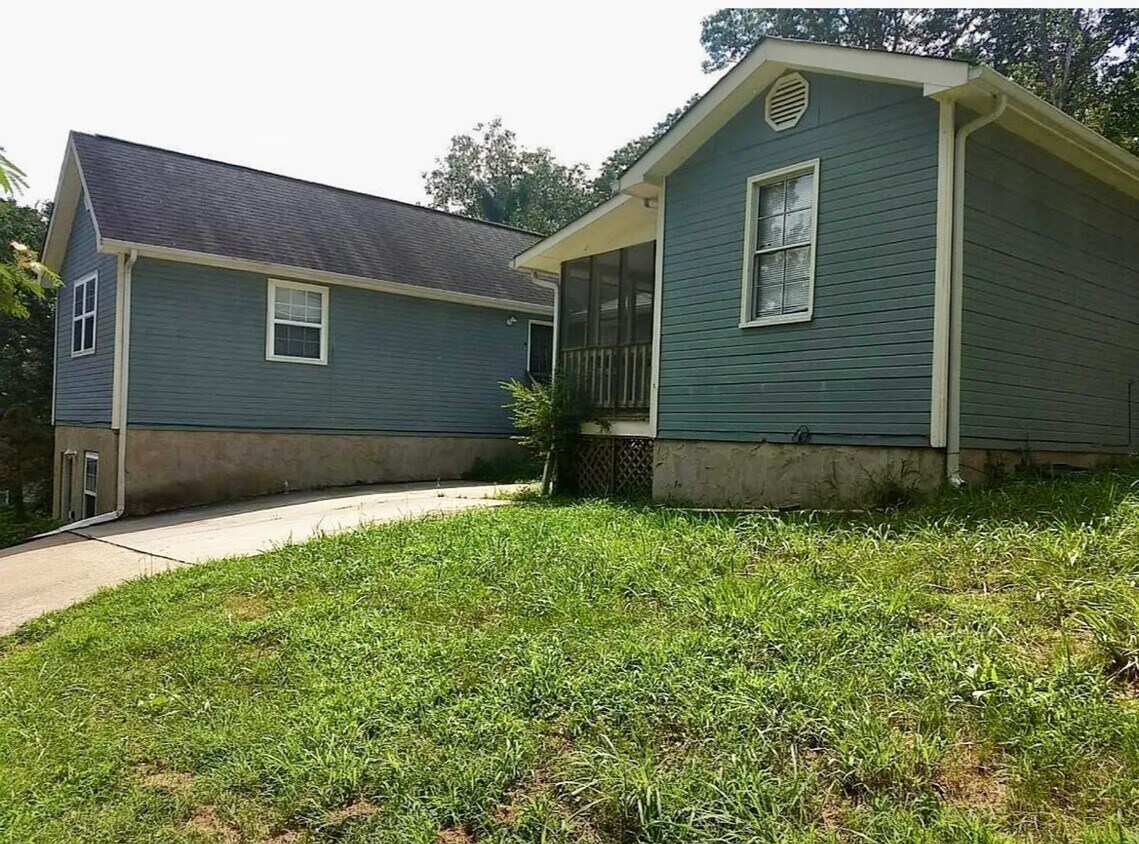 Foto principal - 3 Bedroom House in East Brainerd TN; ALL U...