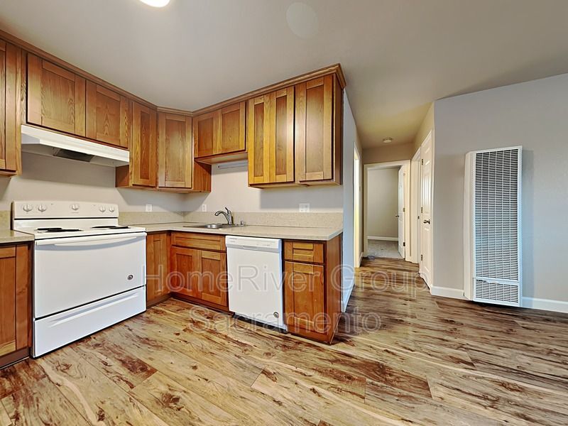 Foto principal - 3701 Morse Ave