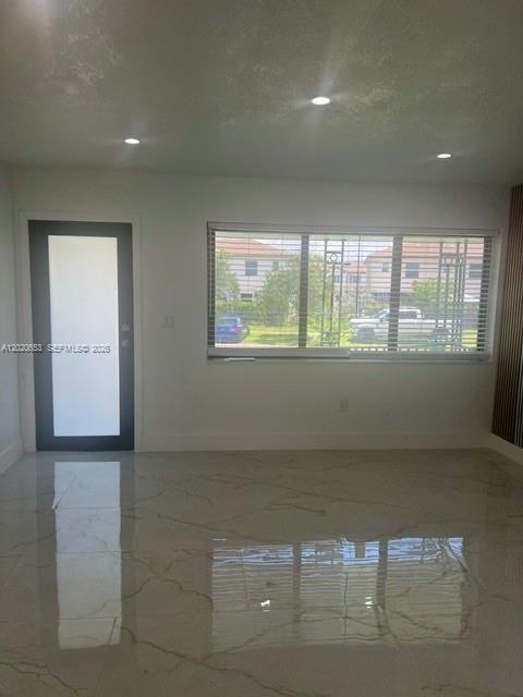 Foto del edificio - 12020 W Golf Dr