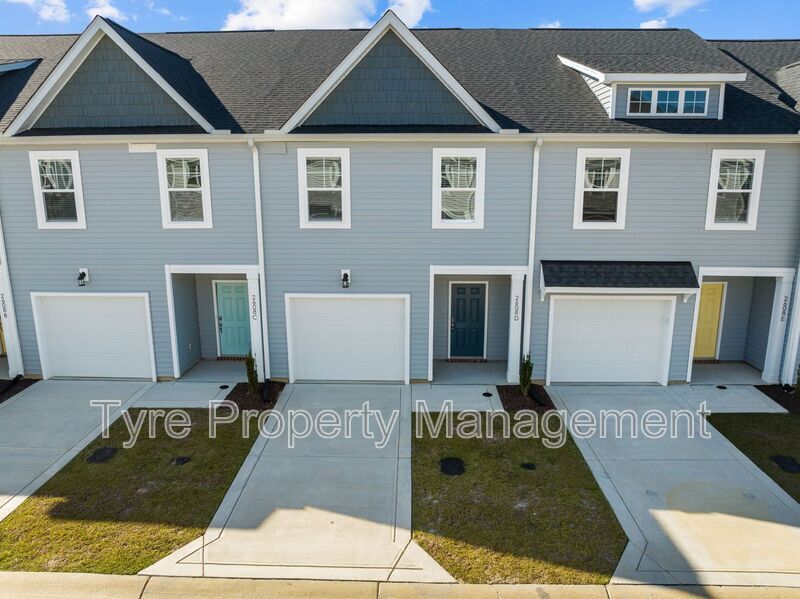 Primary Photo - 2608-B Sailor Rose Ln