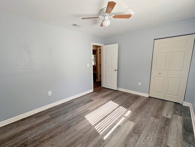 Foto del edificio - 427 6th Ave NE