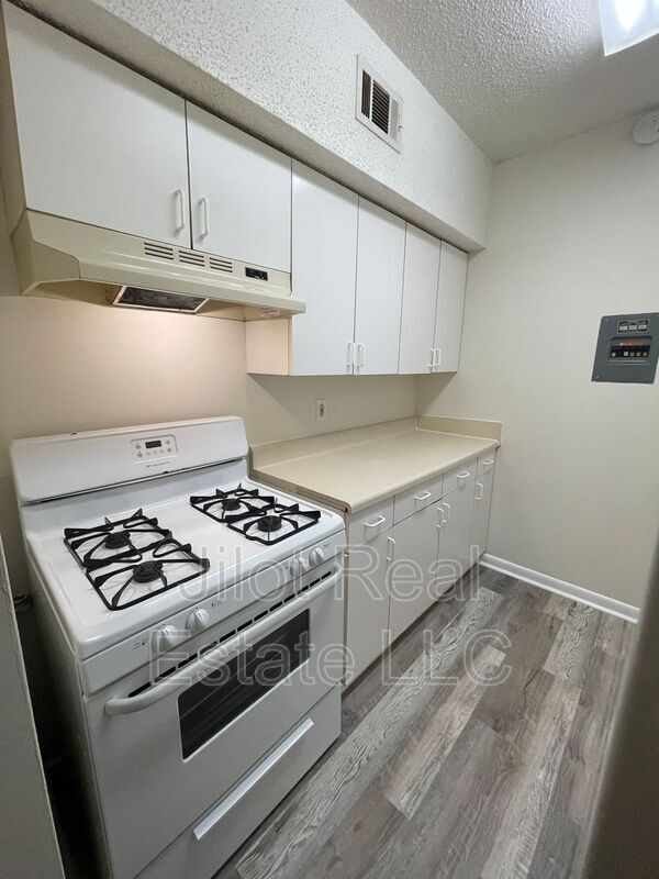 Foto del edificio - 496 Holderness St SW