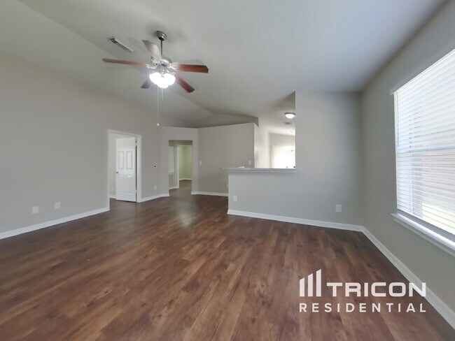 Building Photo - 3155 Boynton Dr