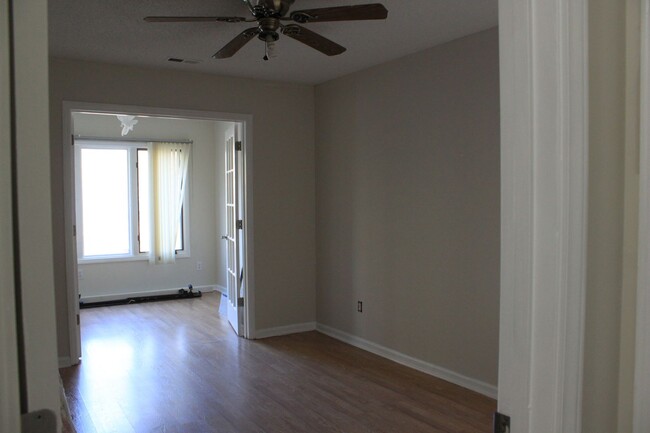 Foto del edificio - 2-bed 2-bath River Bend Townhome