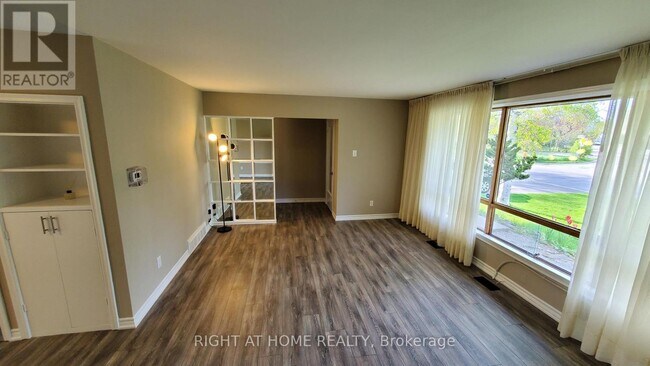 Photo du bâtiment - 169 Yorkview Dr