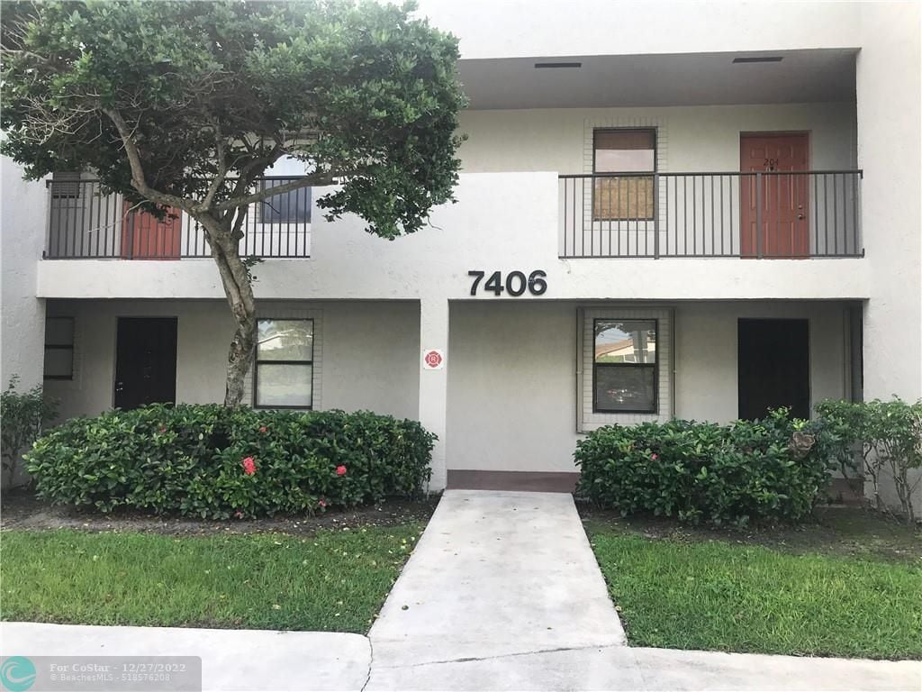 7406 Woodmont Terrace Unit 201 photo'