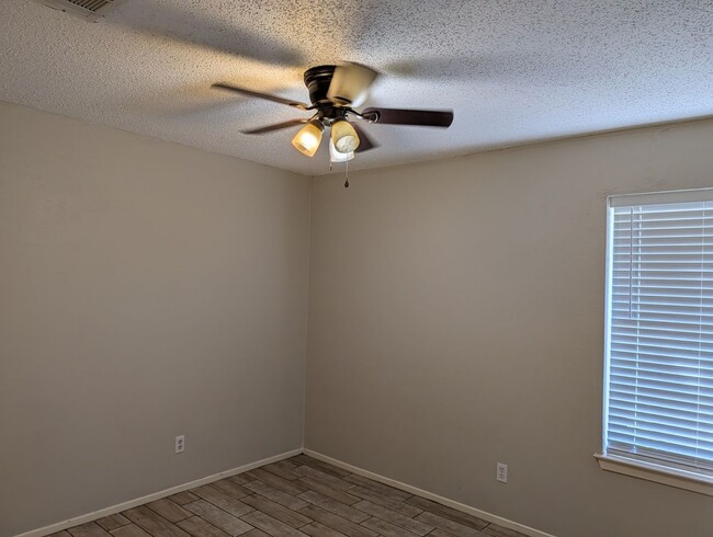 Building Photo - 4304 Segura Ct N