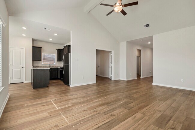 Foto del edificio - 420 Mystic Slopes Dr