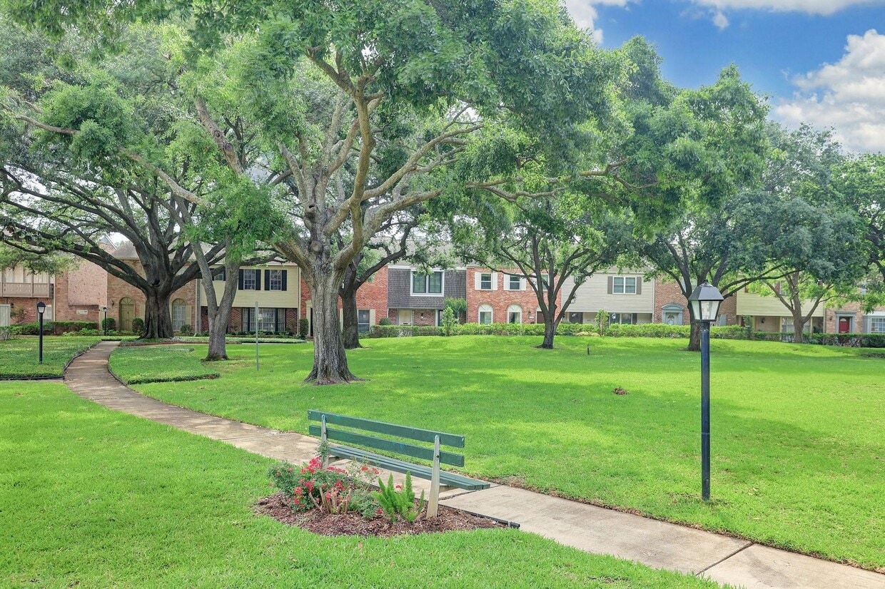 Building Photo - 2065 Winrock Blvd