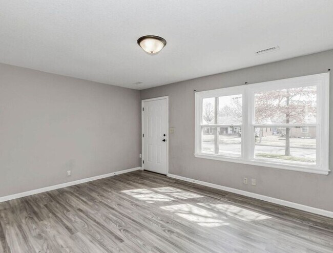 Foto del edificio - Adorable 3 bed, 1 bath!