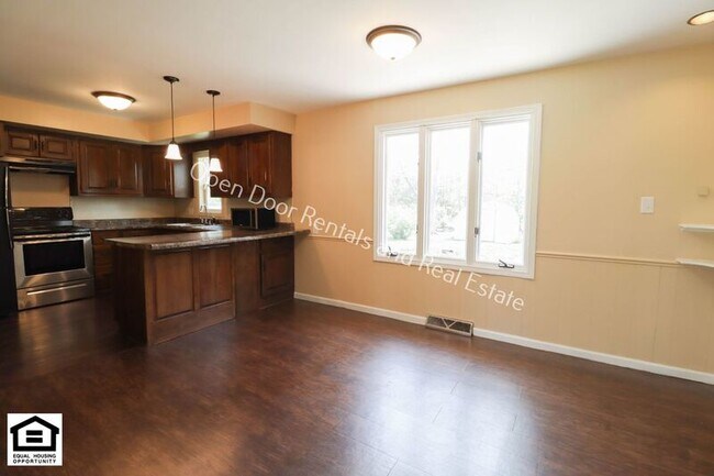 Foto del edificio - 6317 E Hills Road