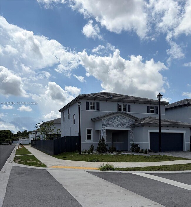 Foto del edificio - 14804 SW 162nd St