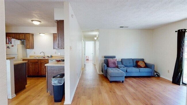 Foto del edificio - 1005 Spring Loop