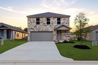 Building Photo - 15227 Abella Dr