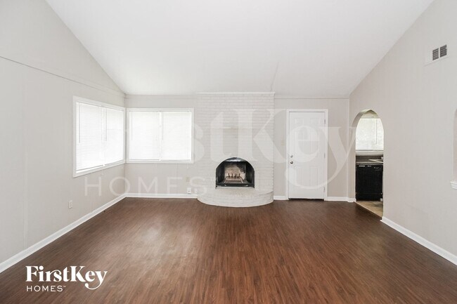 Foto del edificio - 4183 Rosewind Cir
