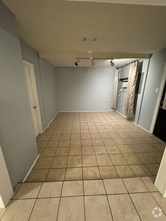 Building Photo - 3608 Edgemont Dr
