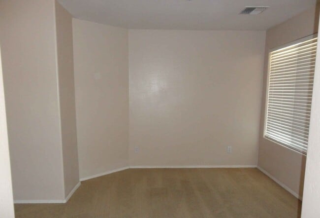 Building Photo - Corner lot Arizona Meadows at Terralea 3 b...